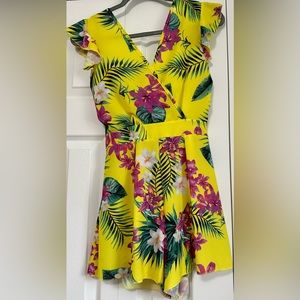 Pretty little thing tie back romper, floral romper